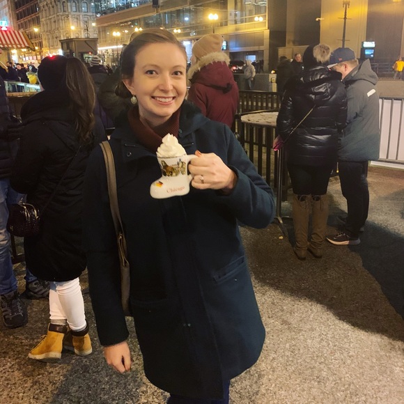 Meet your Posher, Madison - Picture 2 of 2